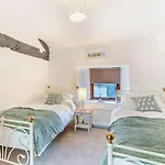 5 Bed In Broughton-in-furness 93178