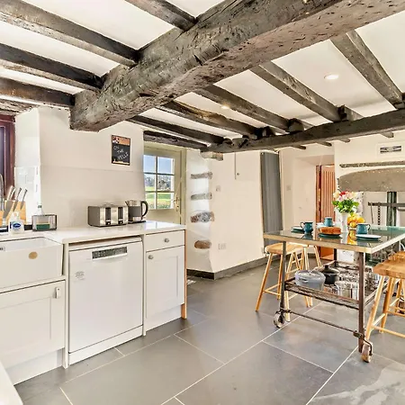 5 Bed In Broughton-in-furness 93178 بيت للعطل بروتون إن فورنيس