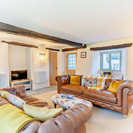 5 Bed In Broughton-in-furness Oc-93178
