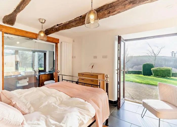 5 Bed In Broughton-in-furness 93178 *