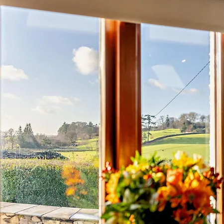 Hébergement de vacances 5 Bed In Broughton-in-furness 93178 *